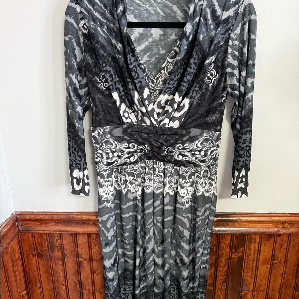 dressbarn Black and White Long Sleeve Dress
